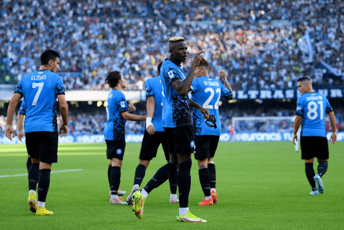 那不勒斯主场小胜萨索洛，继续不败的简单介绍