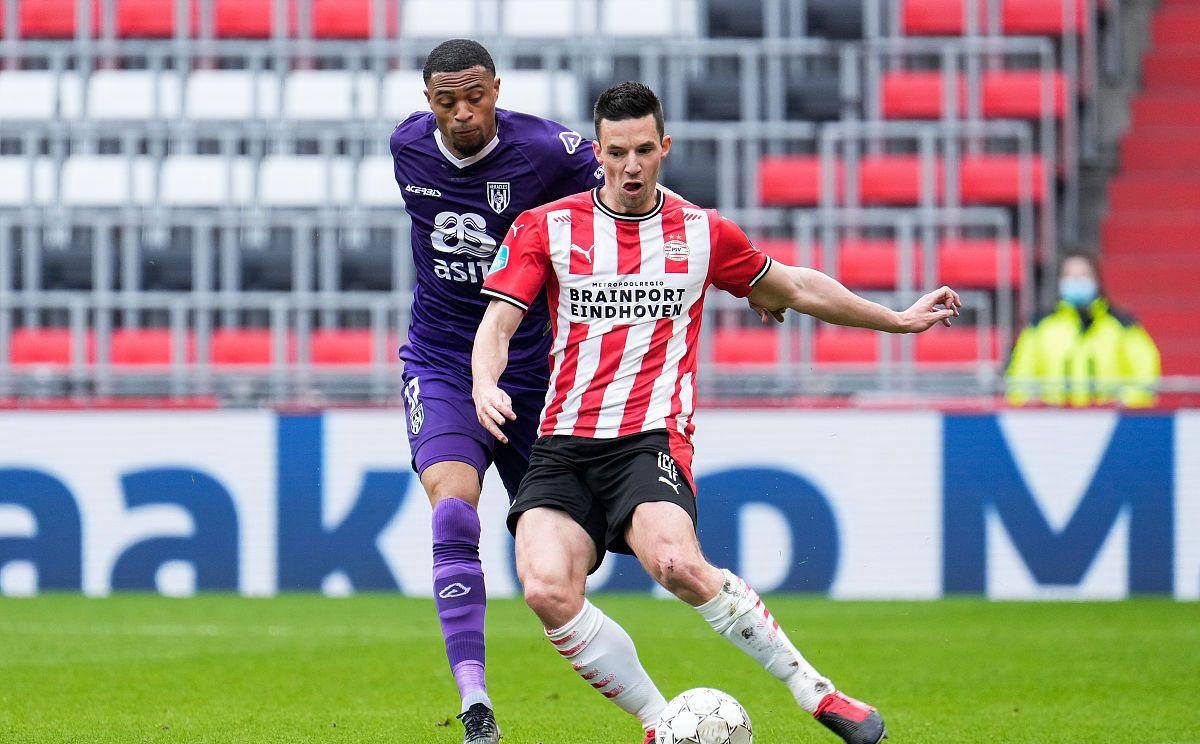 里尔主场惨败，球队严重走低的简单介绍