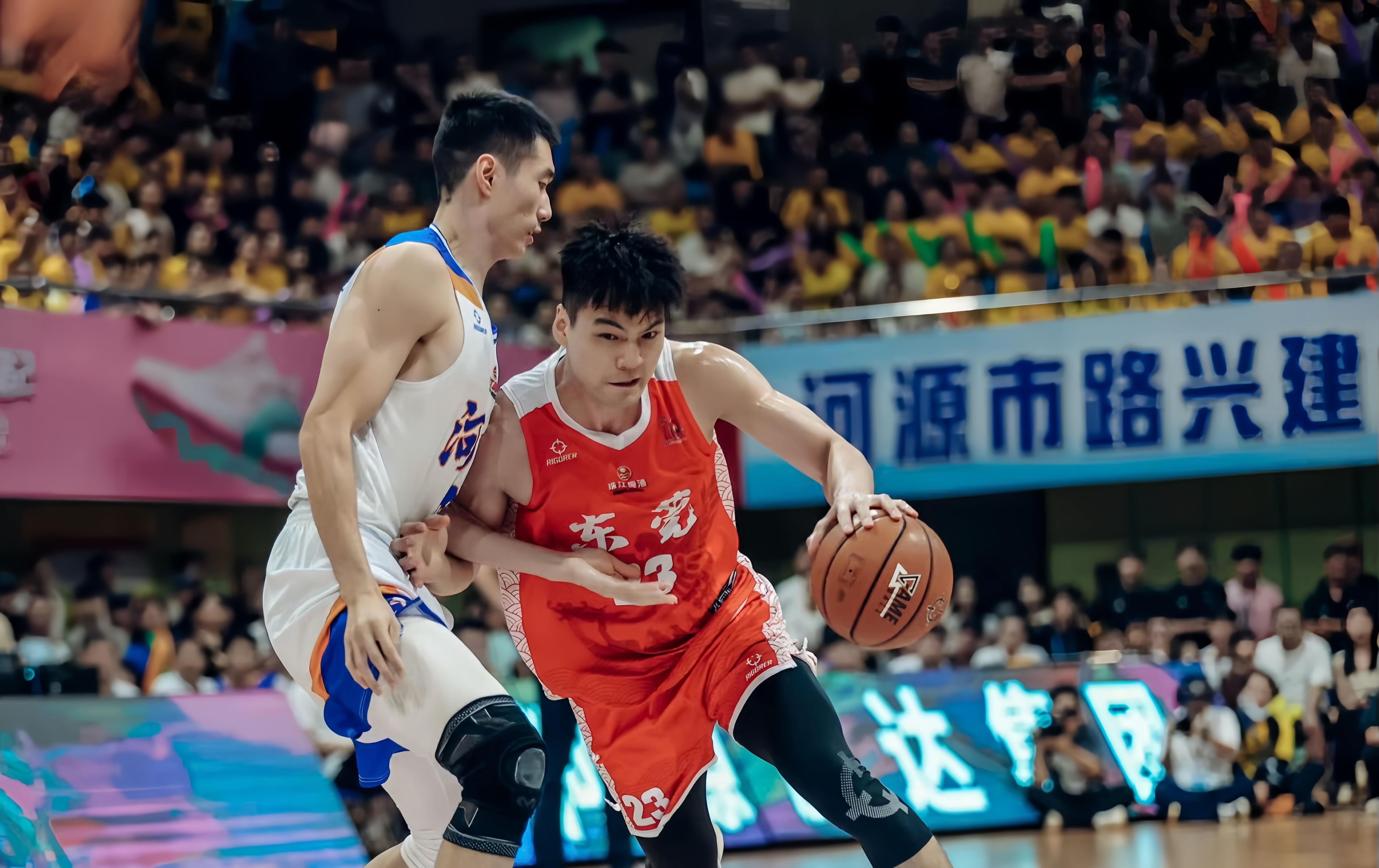 关于南方豪强争夺篮球冠军,竞技水平惊艳观众的信息 关于南方豪强争夺篮球冠军,竞技水平惊艳观众的信息