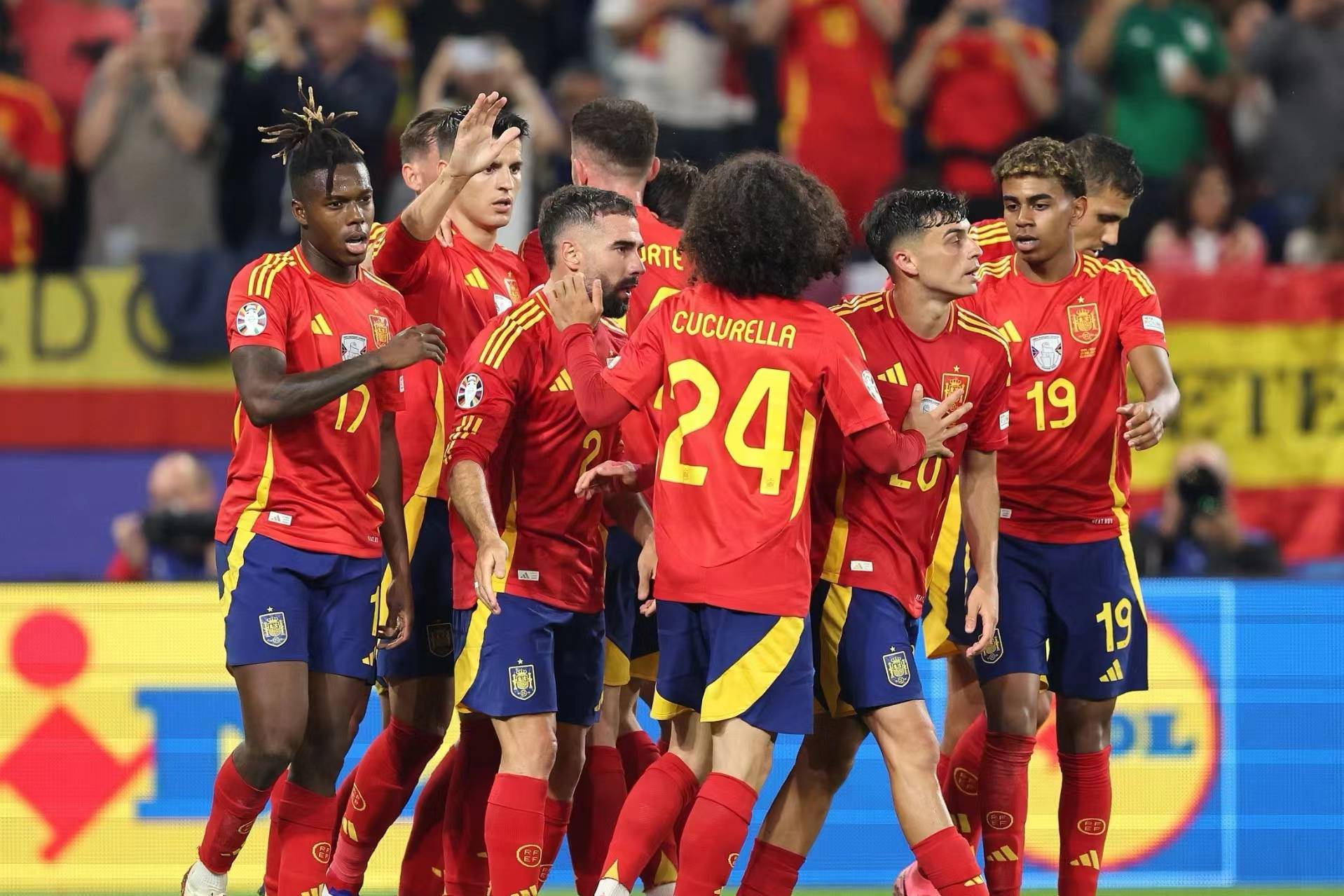 开云体育平台APP-西班牙备战重要比赛，全队努力备战的简单介绍