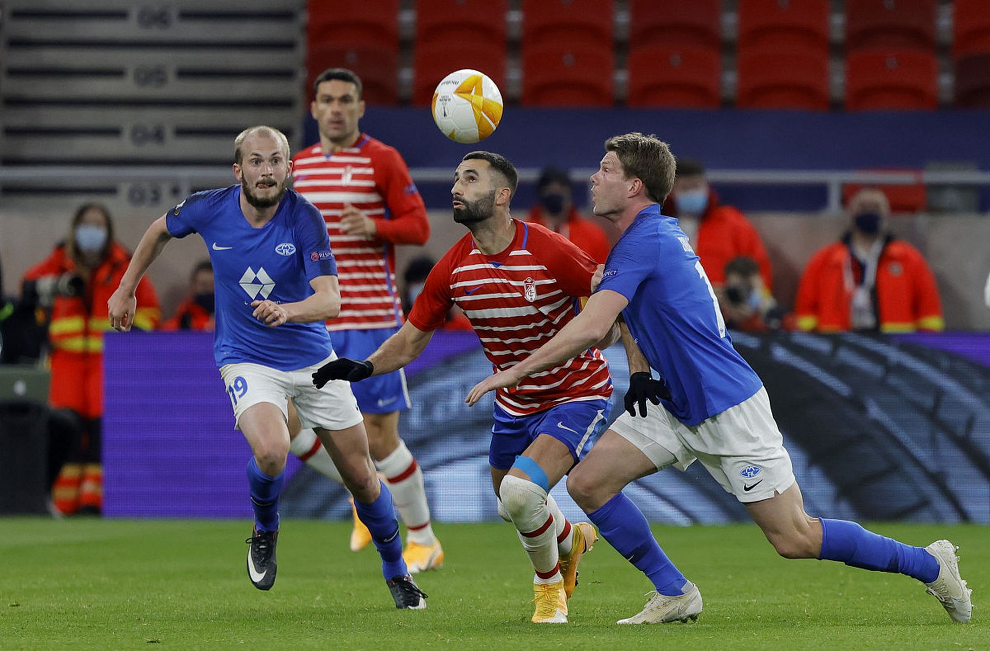 欧洲杯预选赛开打,各队展现绝技 欧洲杯预选赛开打,各队展现绝技