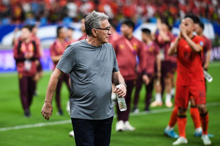 关于克罗地亚逆转瑞士，伊万·佩里西奇绝杀成英雄的信息