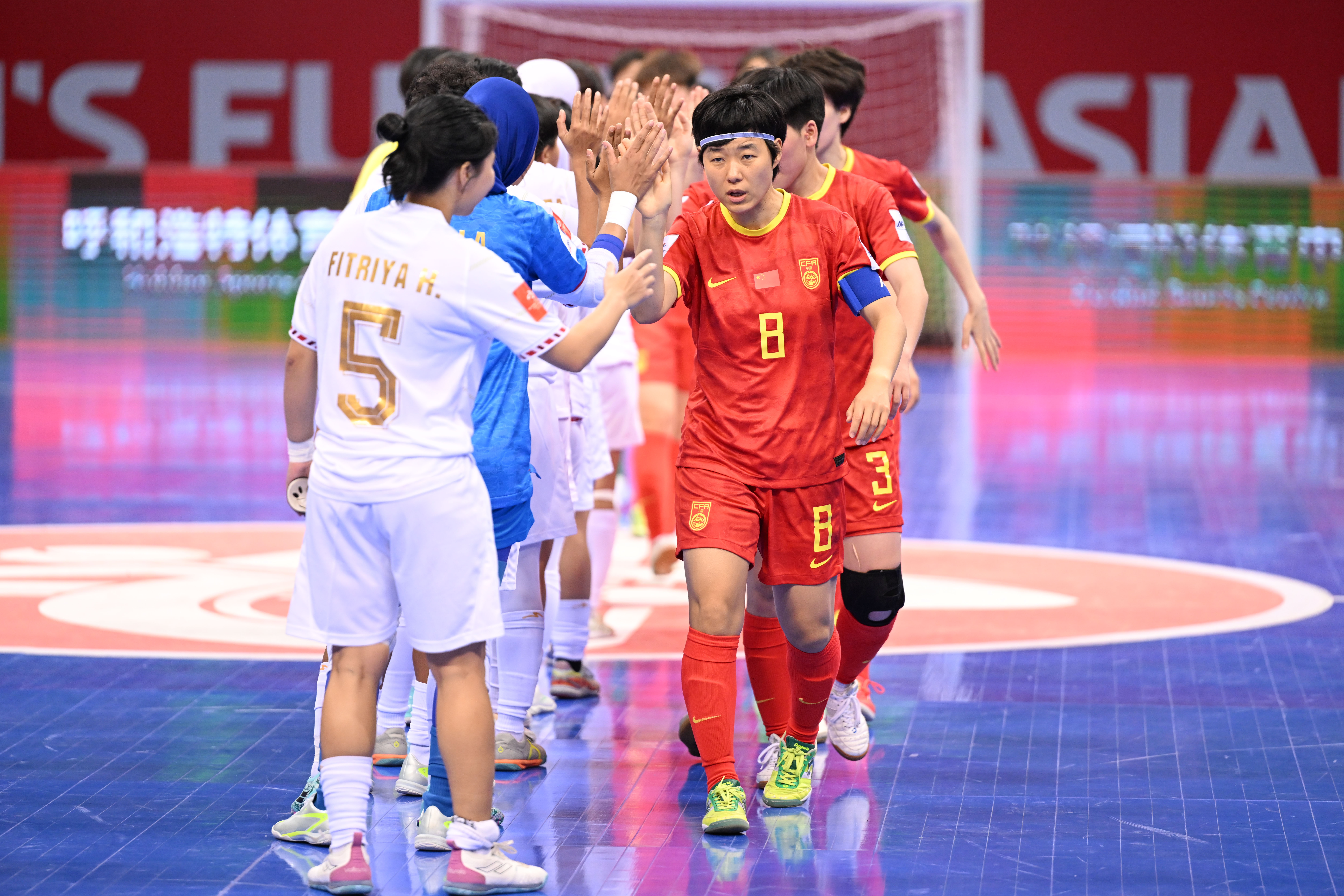 开云官网-U女子足球冠军杯激烈角逐