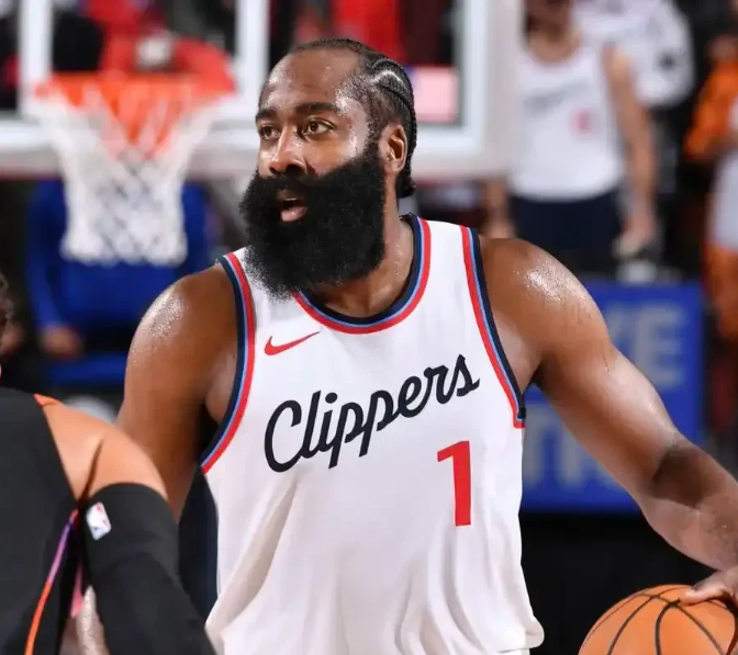 NBA后卫球员比赛状况出色,球队战绩不俗 NBA后卫球员比赛状况出色,球队战绩不俗