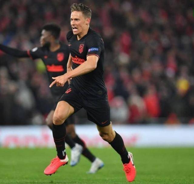 开云平台-利物浦胜券在握，晋级希望一览无余