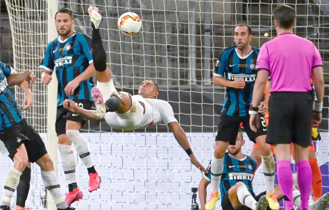 关于塞维利亚客场实现逆袭，夺得关键胜利的信息