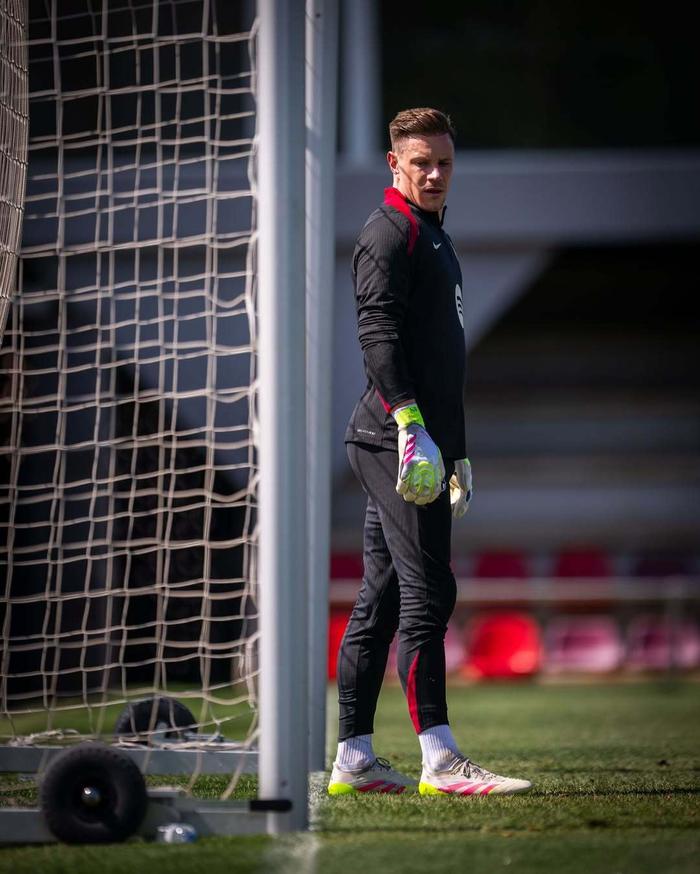 巴萨士气高涨,备战不容有失的简单介绍 巴萨士气高涨,备战不容有失的简单介绍