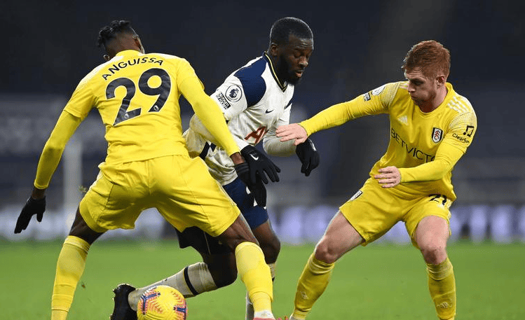 关于马德里竞技力挫巴黎圣日耳曼,晋级欧冠半决赛的信息 关于马德里竞技力挫巴黎圣日耳曼,晋级欧冠半决赛的信息