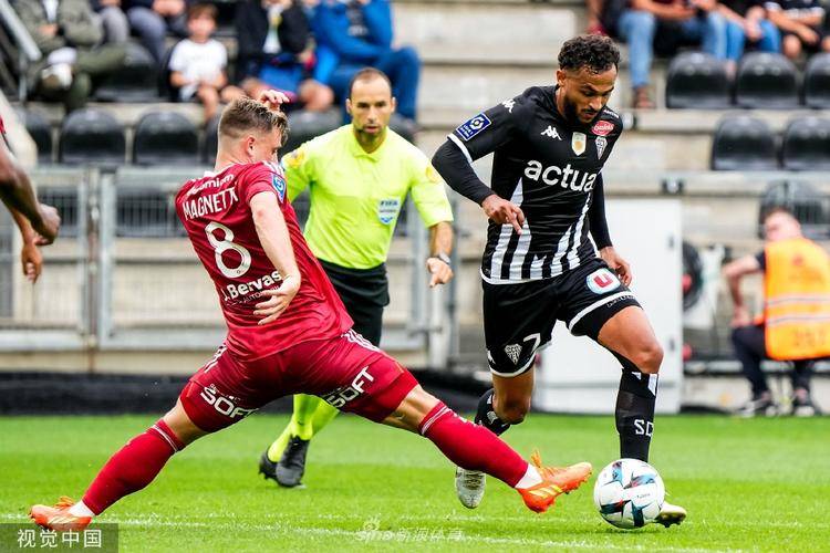 开云APP-昂热球员展现出色发挥