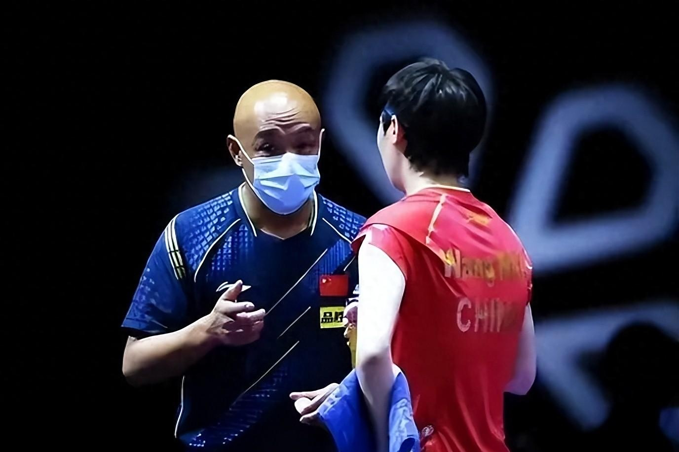 开云平台-客场作战捉随机击败对手，赢得尊重