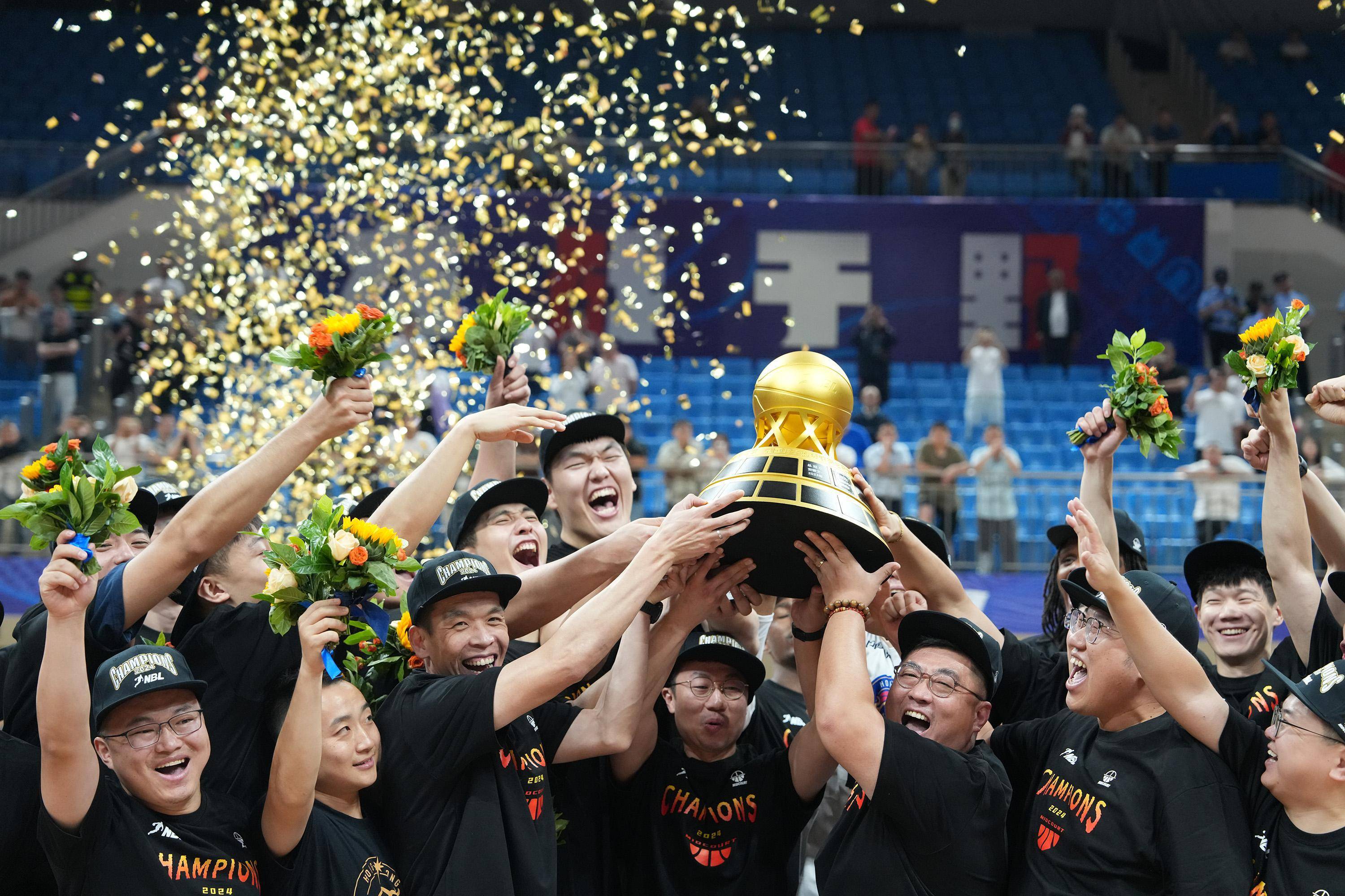 开云体育官网-篮球赛事中国家队战胜对手成功夺冠