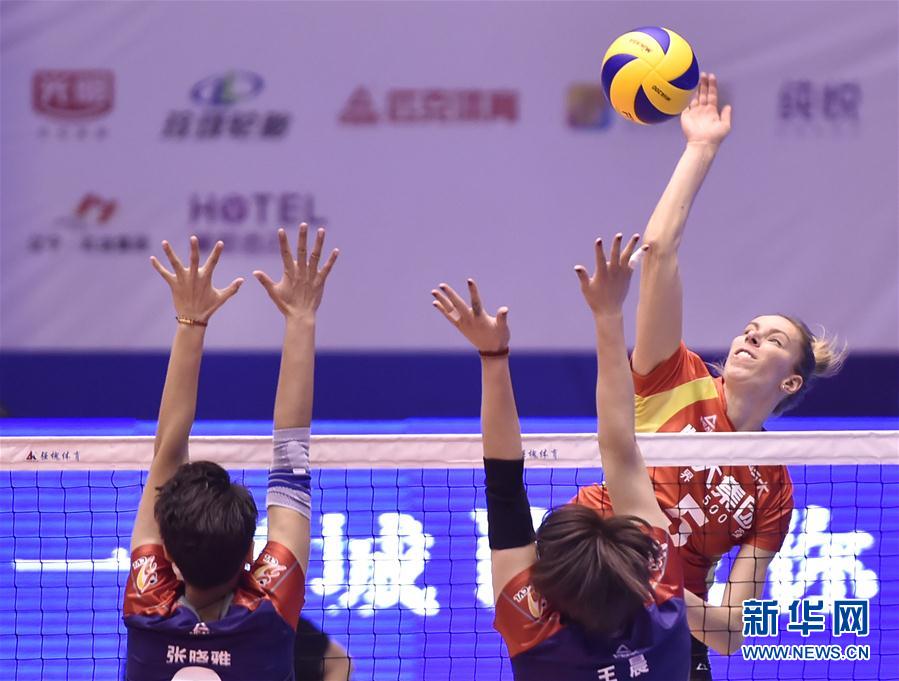 排球赛事中恒大战胜对手成功宣布退役 排球赛事中恒大战胜对手成功宣布退役