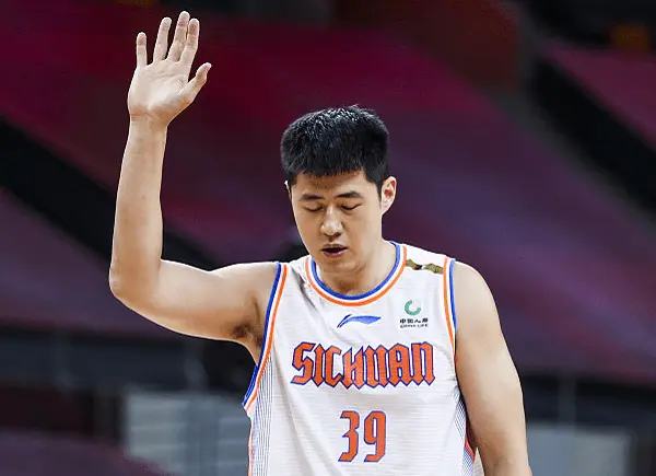 开云体育平台APP-昔日名将转型教练，为新生力量助力