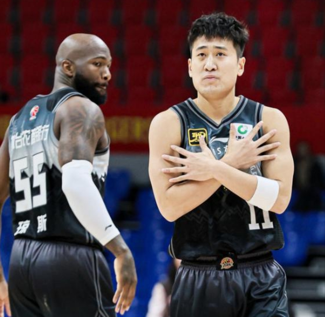 多特蒙德击败查尔顿,豪取三分 多特蒙德击败查尔顿,豪取三分