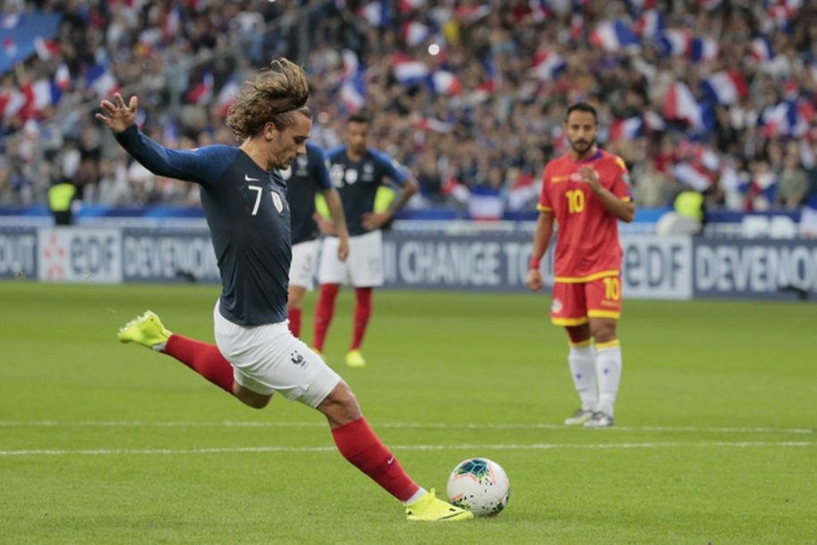 包含阿尔巴尼亚客场力克安道尔,取得胜利的词条 包含阿尔巴尼亚客场力克安道尔,取得胜利的词条