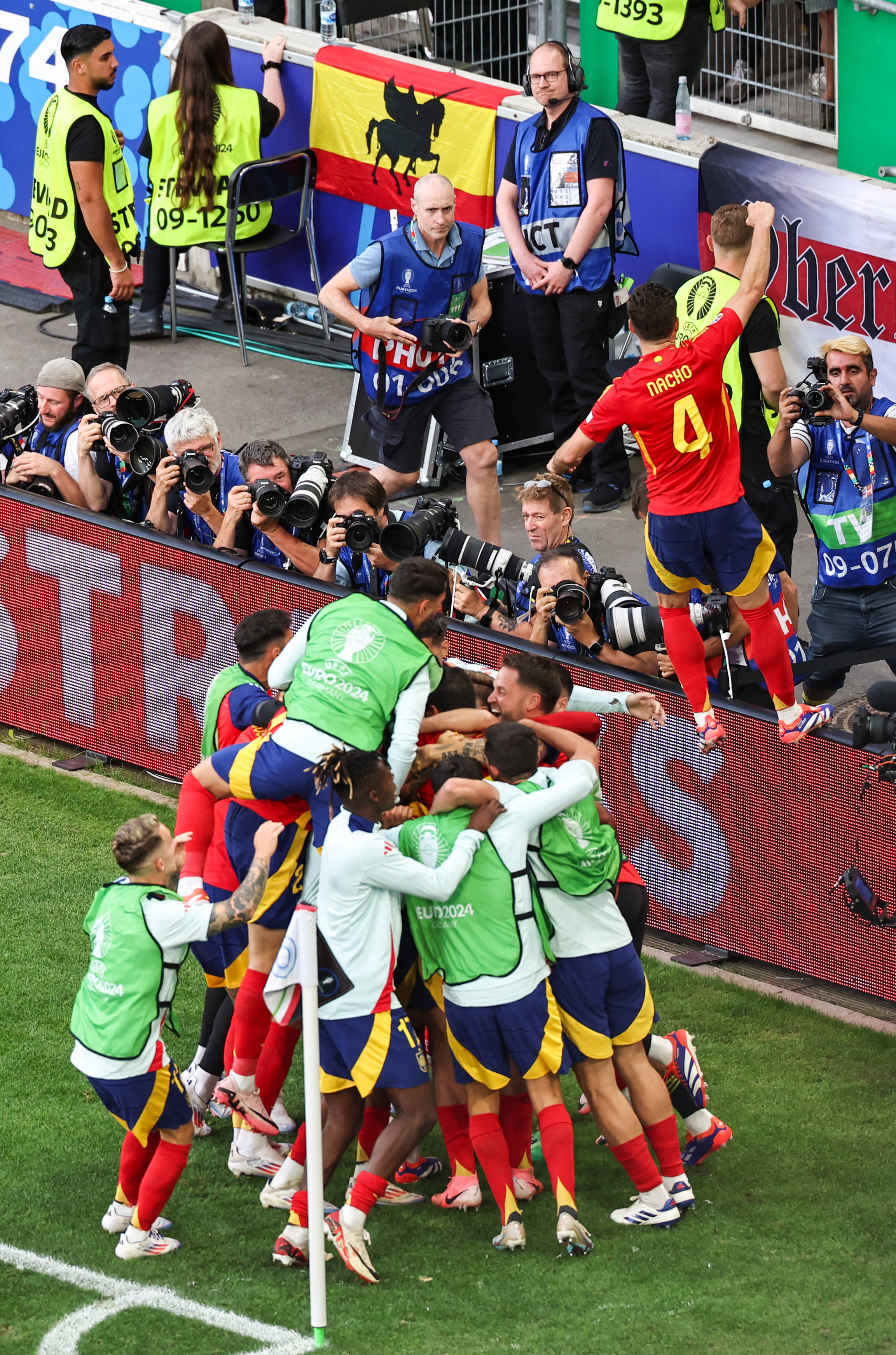 德国战胜西班牙,闯入半决赛 德国战胜西班牙,闯入半决赛