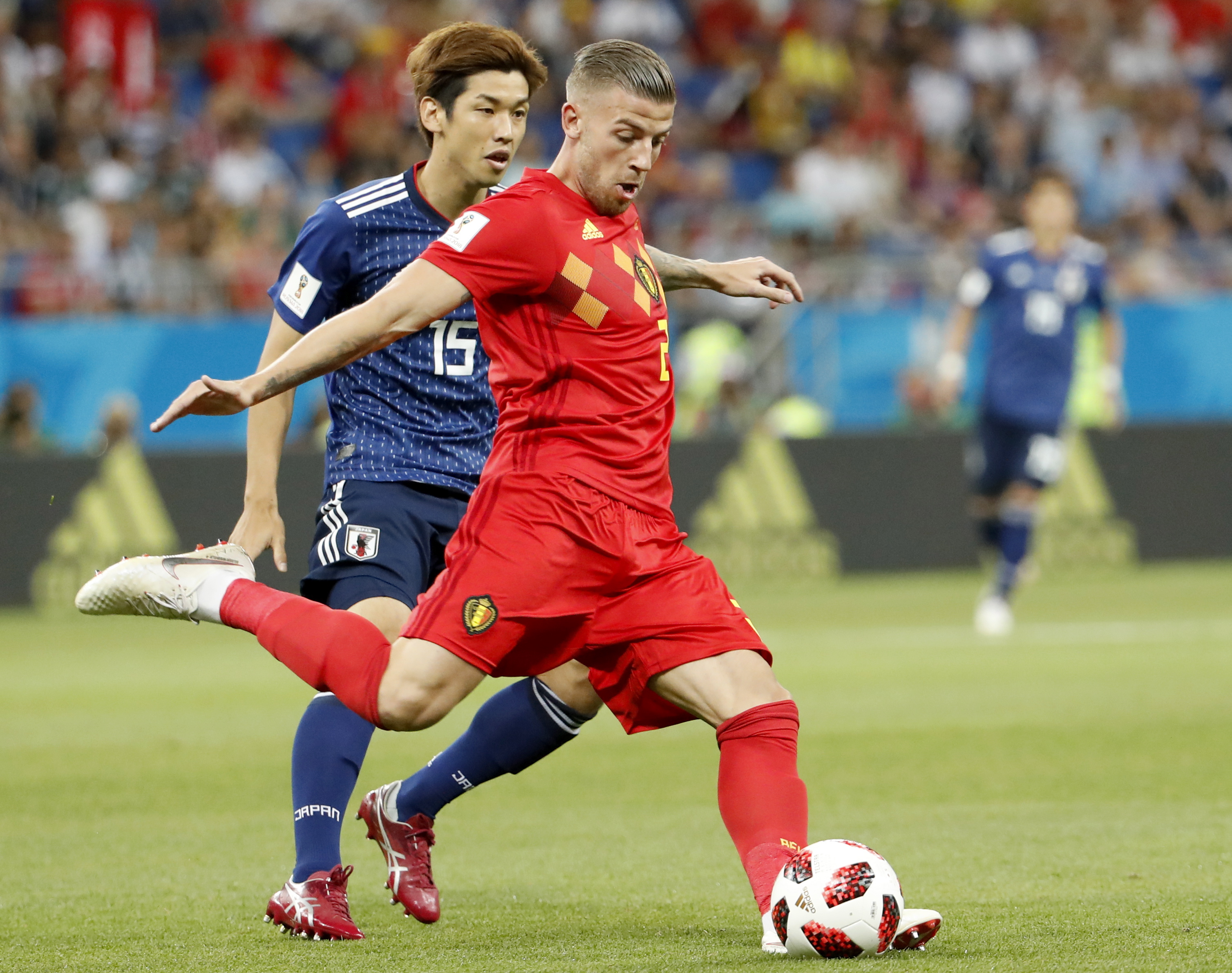 比利时客场逆转俄罗斯,领跑小组 比利时客场逆转俄罗斯,领跑小组