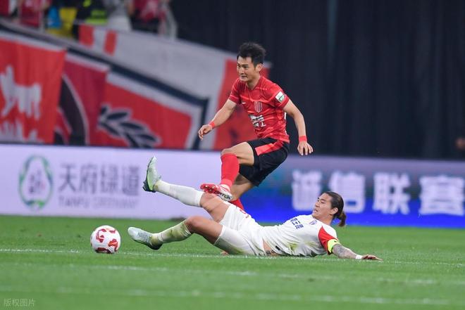 深圳队遭遇危机，主帅呼吁全队团结一致