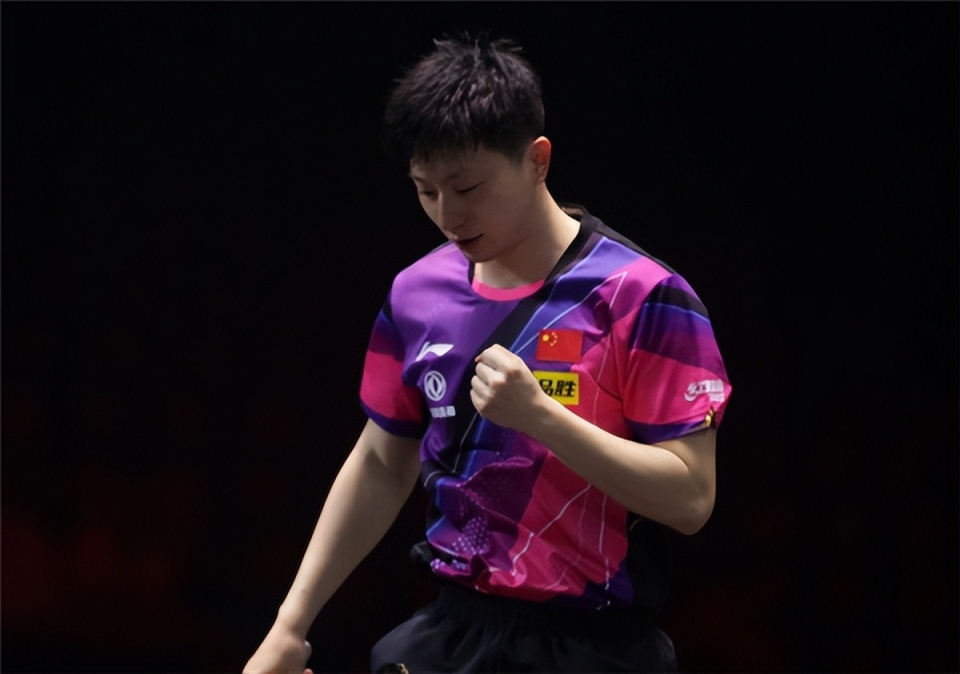 关于雷克雅未克遭遇逆转，艰难挺进淘汰赛阶段的信息