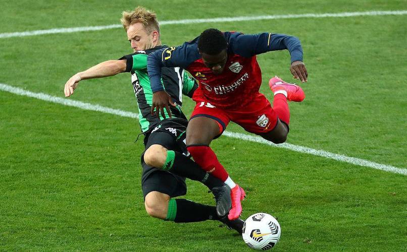 关于悉尼FC在澳洲杯赛中击败对手，晋级决赛的信息