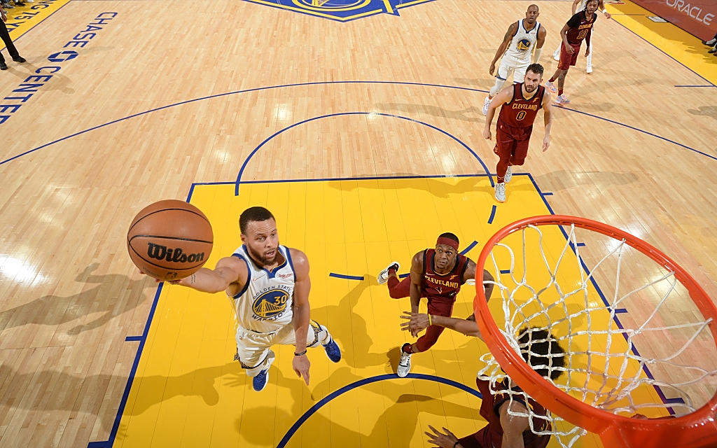 猛龙翻盘阿根廷男篮,克莱惊艳世界的简单介绍 猛龙翻盘阿根廷男篮,克莱惊艳世界的简单介绍