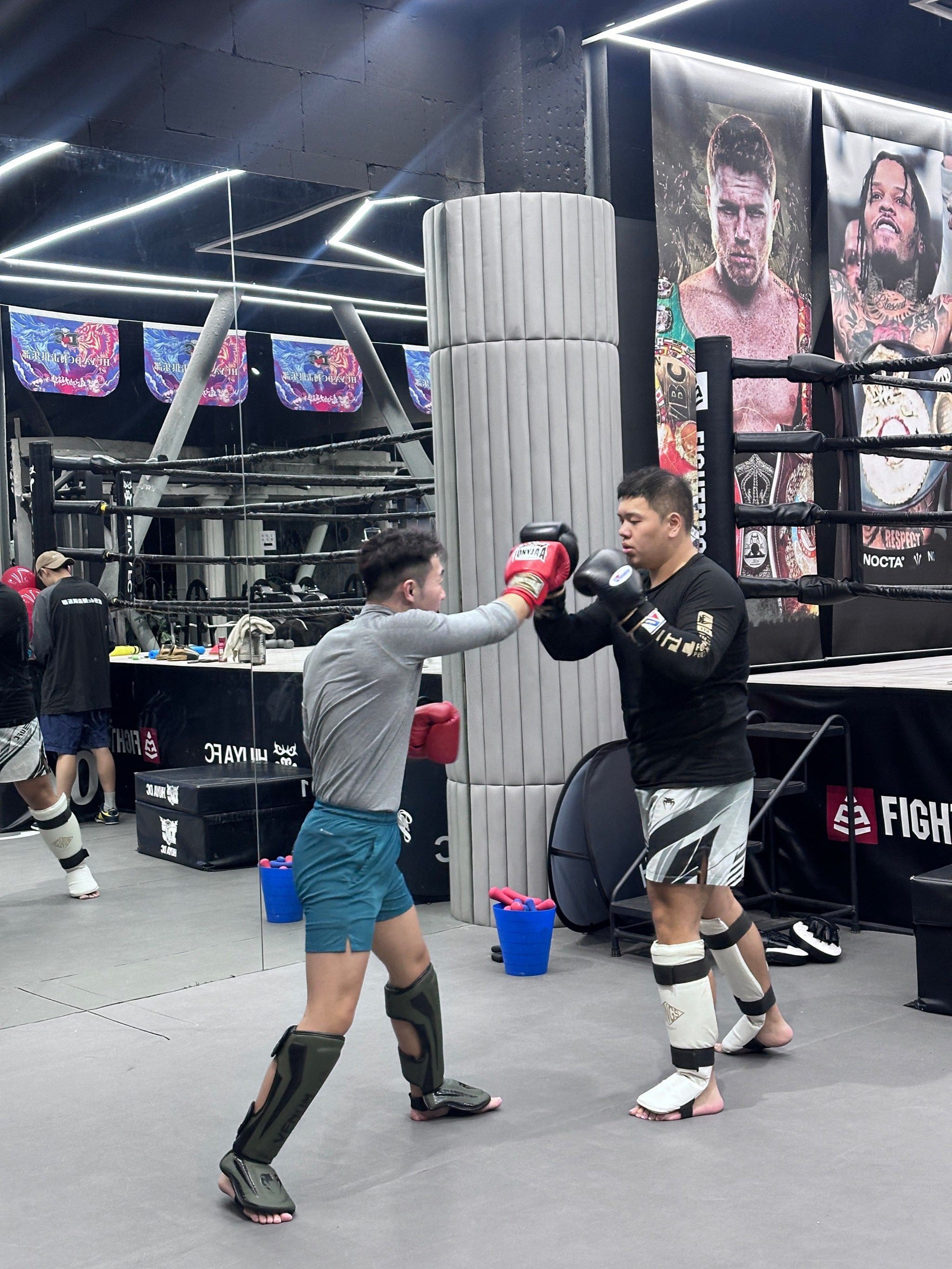 关于拳击球员突破自我，表现堪称完美的信息